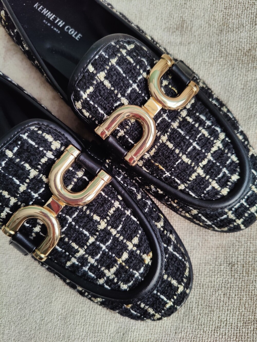 New Kenneth Cole Black and Gold Tweed Larisa Loafers with Gold Tone Buckle, Sz8 - Picture 2 of 13